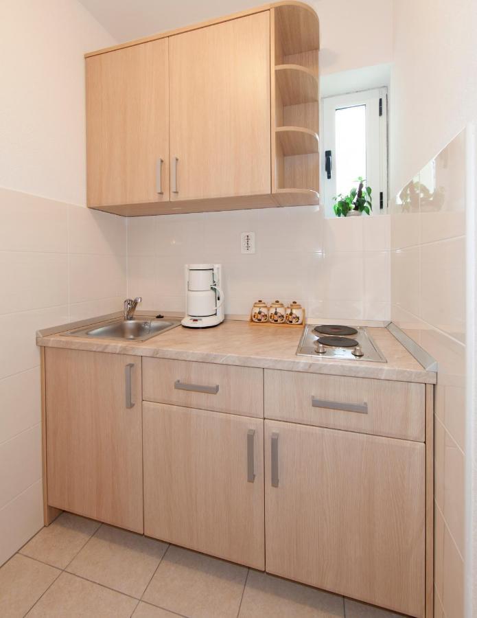 Apartmani Iva Тучепи Экстерьер фото