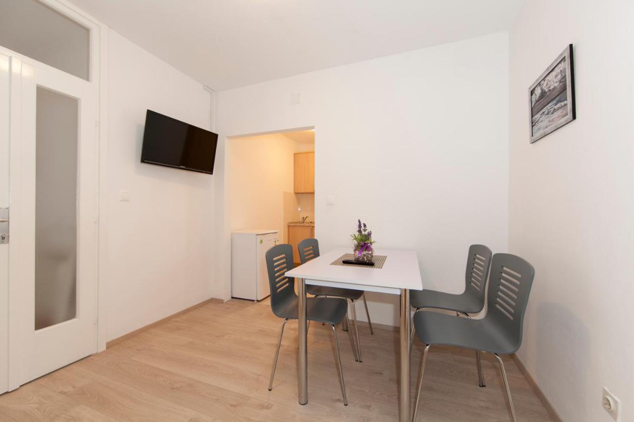Apartmani Iva Тучепи Экстерьер фото