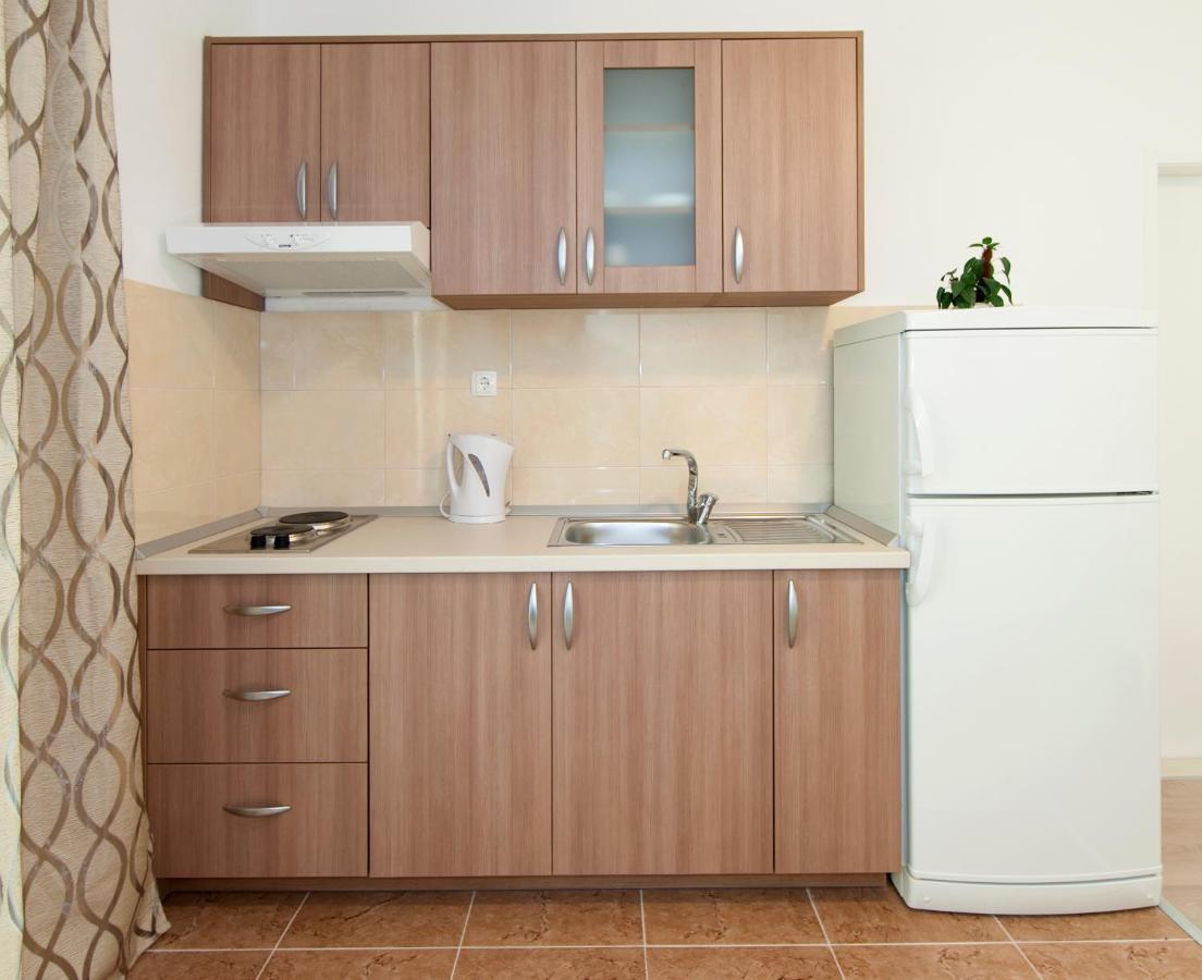 Apartmani Iva Тучепи Экстерьер фото