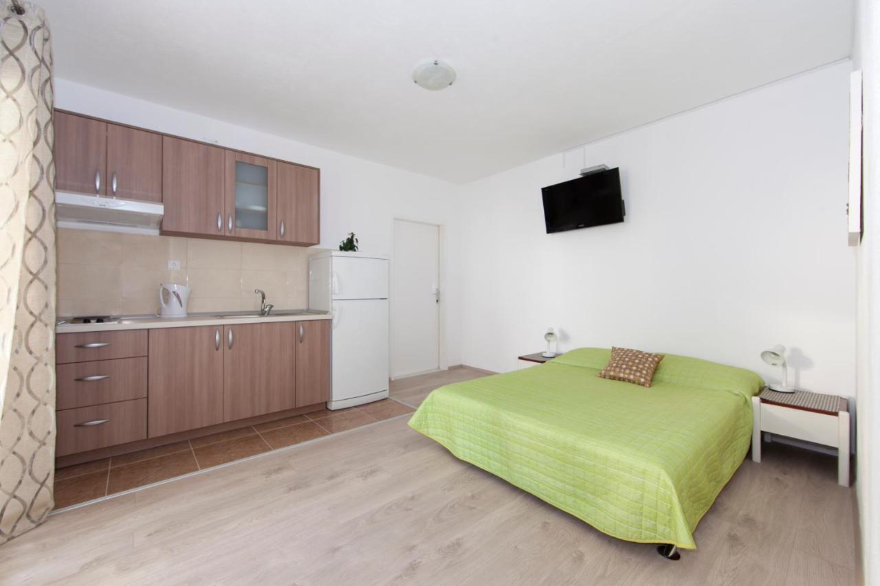 Apartmani Iva Тучепи Экстерьер фото