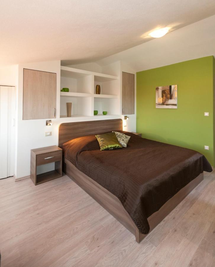 Apartmani Iva Тучепи Экстерьер фото