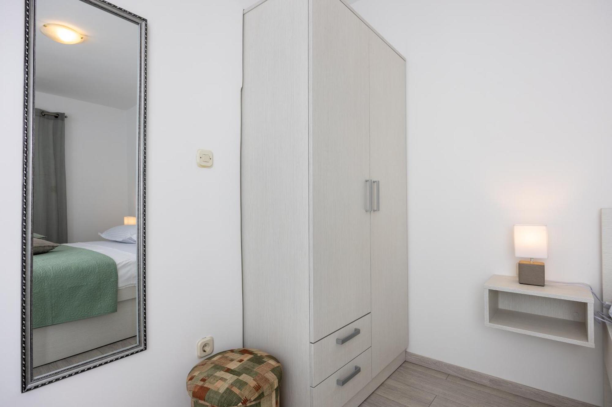 Apartmani Iva Тучепи Экстерьер фото